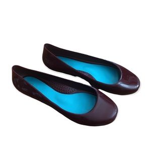 Oka B jelly slip on shoes flats burgundy Sz 7 women